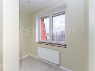 2-комн. квартира, 65 м², 8/9 этаж