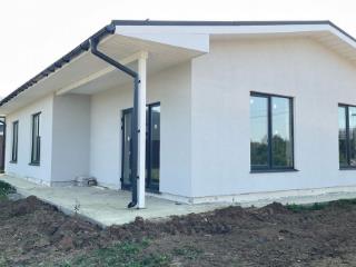  дом, 131.2 м², 13 соток