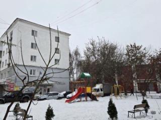 Комната, 85 м², 5-комн.