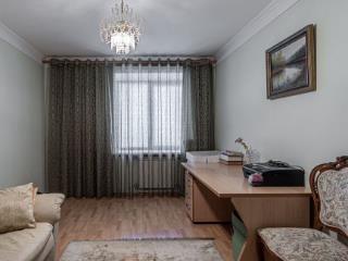 5-комн. квартира, 180 м², 1/8 этаж