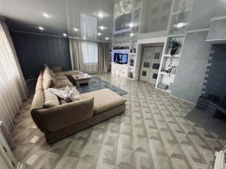 2-этажный дом, 177.3 м², 712 соток