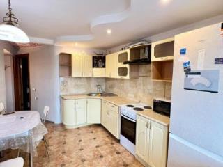 2-комн. квартира, 70 м², 8/14 этаж