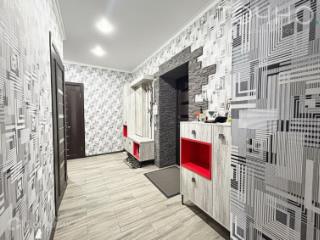 2-комн. квартира, 60 м², 2/10 этаж