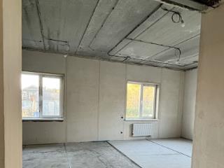  дом, 180 м², 10 соток