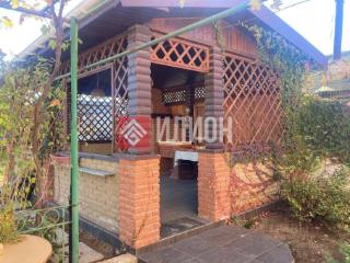 3-этажный дом, 249 м², 6 соток