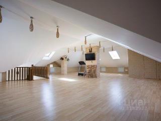 3-этажный дом, 469.2 м², 19 соток