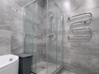 3-комн. квартира, 90 м², 1/5 этаж
