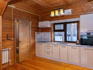 3-этажный дом, 432 м², 16.92 соток