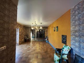 3-этажный дом, 260 м², 15 соток