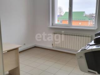 3-этажный дом, 500.3 м², 10.4 соток