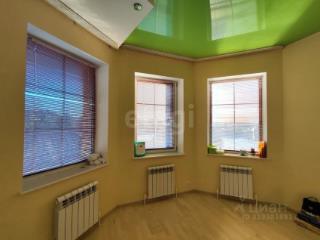 3-этажный дом, 260 м², 15 соток