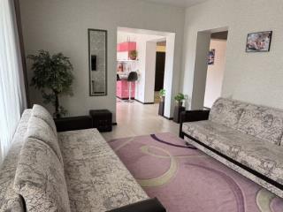  дом, 178.6 м², 15 соток