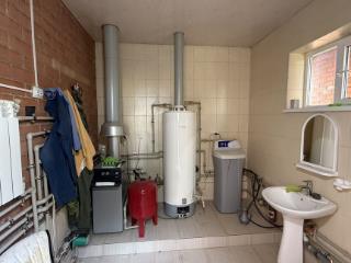  дом, 180 м², 12 соток