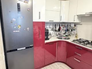 2-комн. квартира, 46.7 м², 9/10 этаж