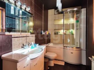 3-этажный дом, 260 м², 15 соток