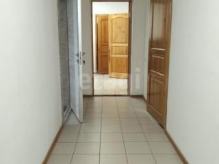 3-этажный дом, 500.3 м², 10.4 соток