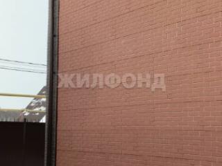  дом, 220 м², 8 соток