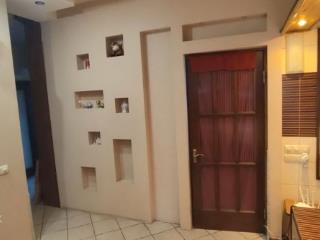 2-комн. квартира, 82 м², 2/4 этаж