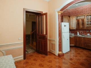 4-этажный дом, 539 м², 8 соток