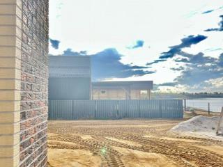  дом, 220 м², 25 соток