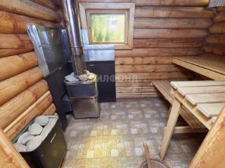  дом, 240.1 м², 9 соток