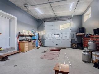  дом, 240 м², 7.2 соток