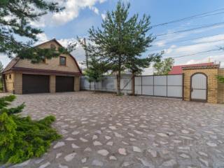 3-этажный дом, 495 м², 20 соток