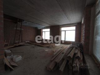 3-этажный дом, 300 м², 9.2 соток