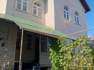 3-этажный дом, 234 м², 9 соток