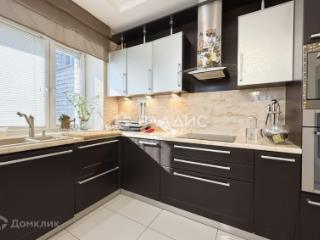 4-комн. квартира, 134.8 м², 2/4 этаж