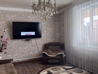  дом, 300 м², 10 соток