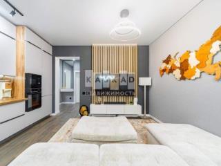 3-этажный дом, 160 м²
