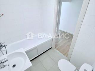 3-комн. квартира, 73 м², 3/33 этаж