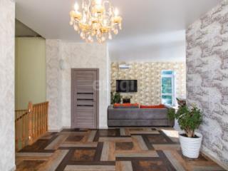 2-этажный дом, 214.3 м², 830 соток