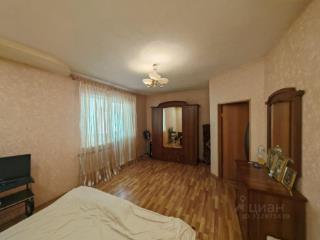 3-этажный коттедж, 250 м², 8 соток