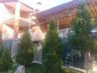 3-этажный дом, 273 м², 14 соток