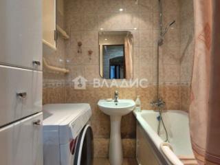 2-комн. квартира, 50.4 м², 8/9 этаж