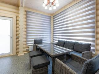 2-этажный дом, 180 м², 12 соток