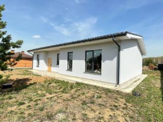  дом, 131.2 м², 13 соток