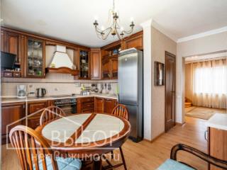 2-этажный коттедж, 261 м², 10 соток