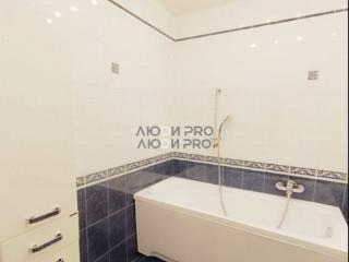 2-комн. квартира, 72 м², 5/10 этаж