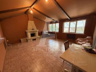 3-этажный дом, 377.5 м², 4.4 сотки