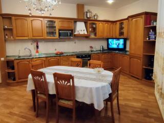 4-комн. квартира, 171.2 м², 6/7 этаж