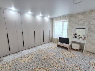 3-этажный дом, 208.2 м², 7 соток