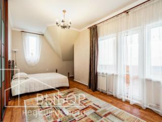 2-этажный коттедж, 261 м², 10 соток