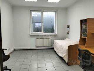 3-этажный дом, 500.3 м², 10.4 соток