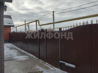  дом, 220 м², 8 соток