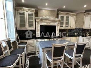 2-комн. квартира, 58 м², 8/19 этаж