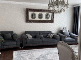  дом, 300 м², 10 соток