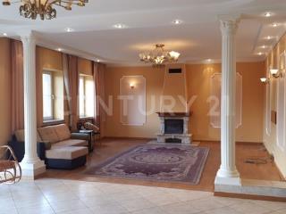3-этажный дом, 615 м², 18 соток